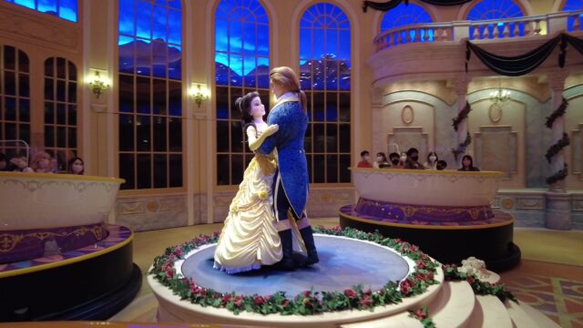 Tdl ニューファンタジーランドへ行ってきました 美女と野獣 魔法のものがたり やラ タベルヌ ド ガストン ショップをブログでご紹介 温泉ホテル旅を楽しむ Tdl ニューファンタジーランドへ行ってきました 美女と野獣 魔法のものがたり やラ タベルヌ ド ガストン ショップをブログでご紹介 温泉ホテル旅を楽しむ